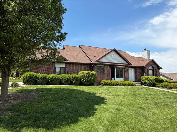 1015 W 18th Street S, Newton, IA 50208