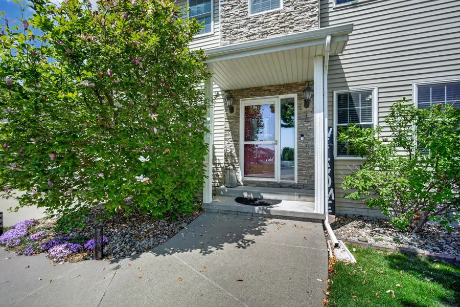 715 NE 4th Street, Earlham, IA 50072 - #2