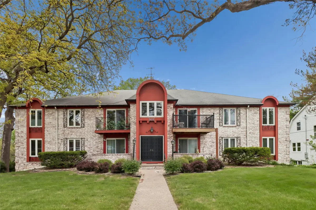 421 42nd Street #2, Des Moines, IA 50312 - #1