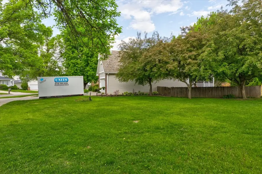 9204 Oakridge Place, Johnston, IA 50131 - #3