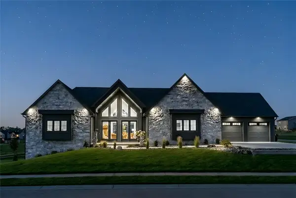 4735 Centennial Boulevard, Urbandale, IA 50323