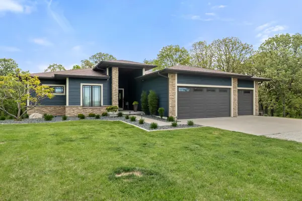 2939 Peru Road, Truro, IA 50257