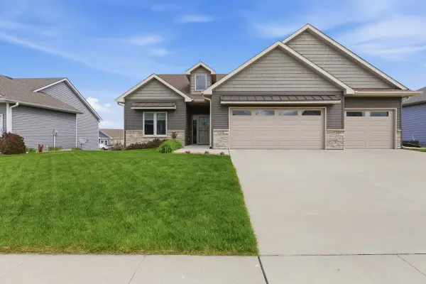 509 NW Somerset Court, Ankeny, IA 50023