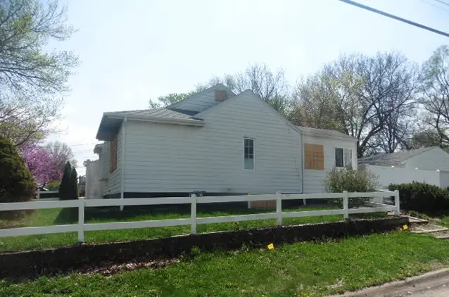 3946 50th Street, Des Moines, IA 50310 - #2