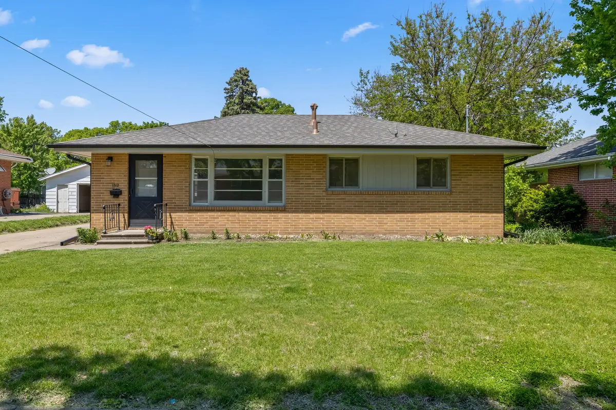 1512 Richmond Avenue, Des Moines, IA 50316 - #1