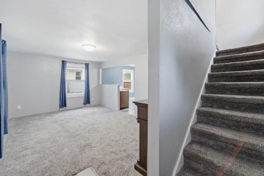 2432 Des Moines Street, Des Moines, IA 50317 - #3