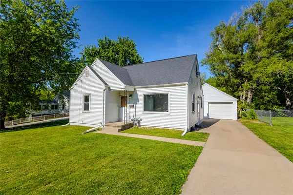 3422 66th Street, Urbandale, IA 50322