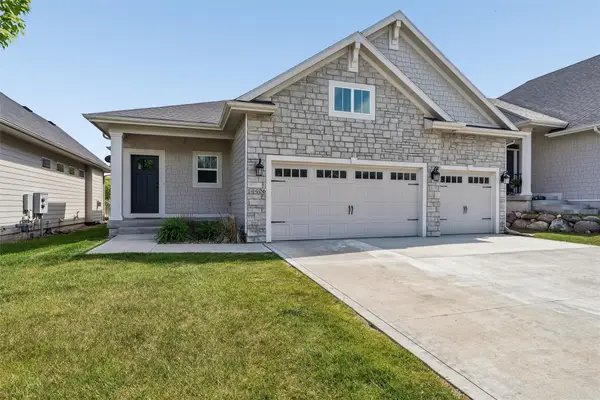 14406 Holcomb Avenue, Urbandale, IA 50323