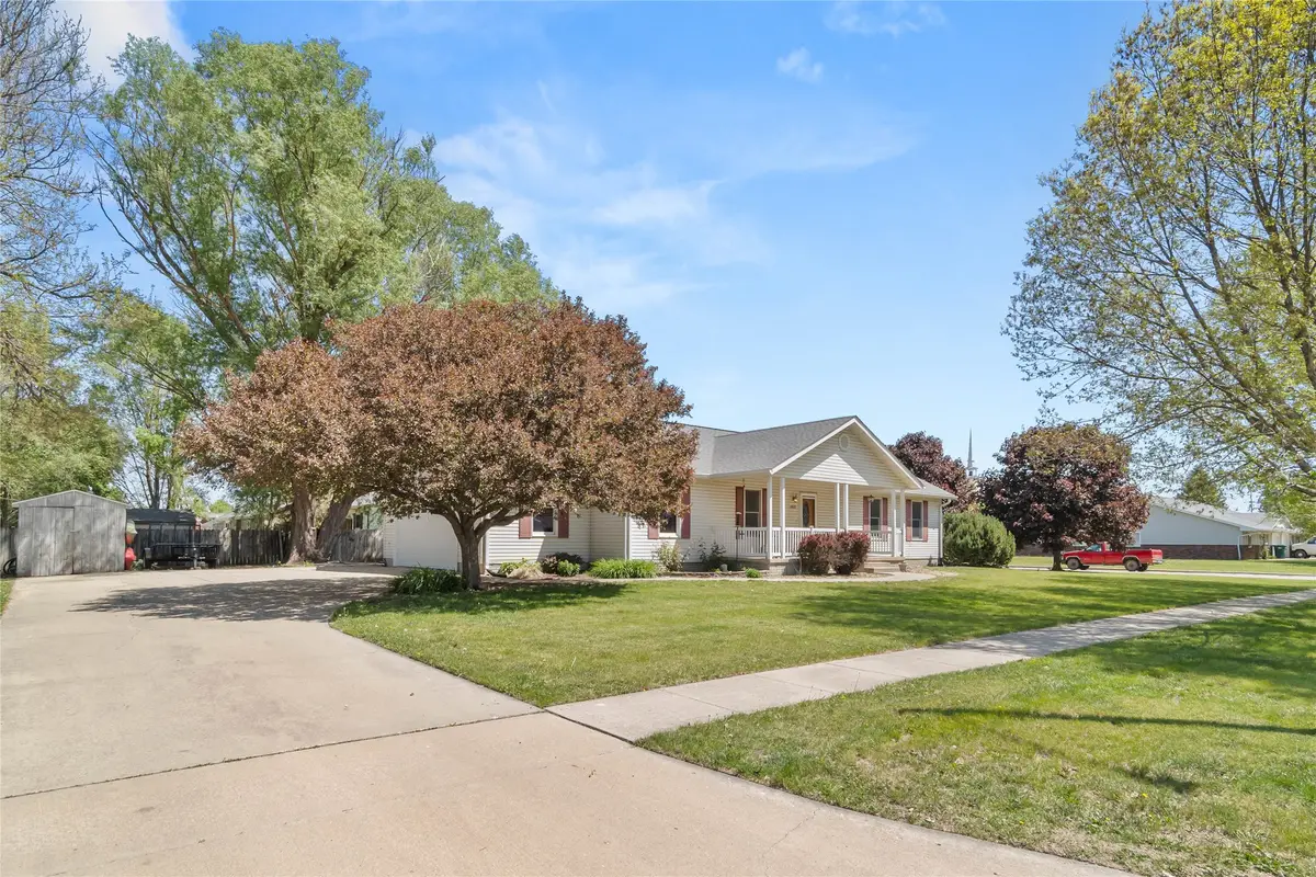 1405 W Jefferson Street, Winterset, IA 50273 - #1