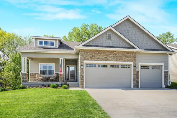 16214 Northpark Drive, Urbandale, IA 50323