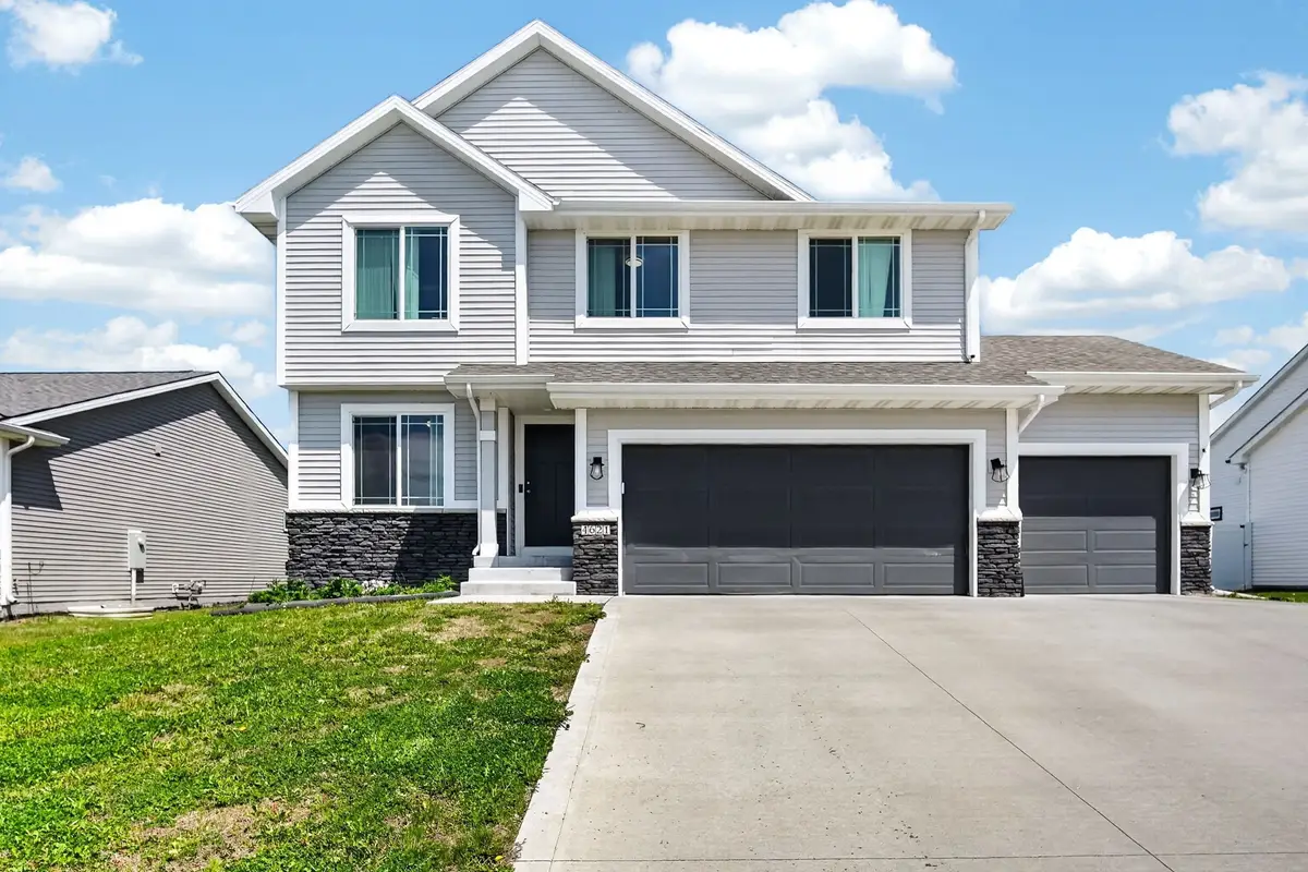 4621 SE 35th Court, Des Moines, IA 50320 - #1
