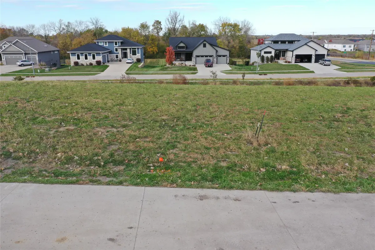 8086 NW 100th Street, Johnston, IA 50131 - #1