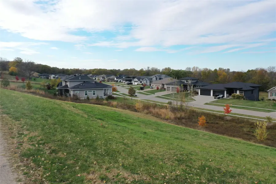 8090 NW 100th Street, Johnston, IA 50131 - #2