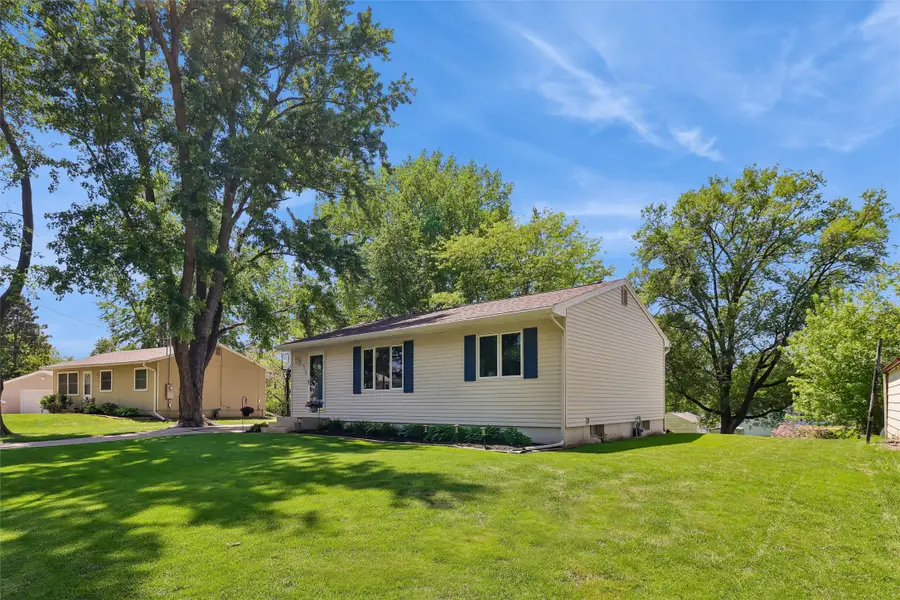 4314 SE 10th Street, Des Moines, IA 50315 - #3