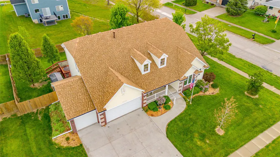 1120 W 16th Street S, Newton, IA 50208 - #2