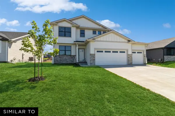 17234 Northview Drive, Urbandale, IA 50323