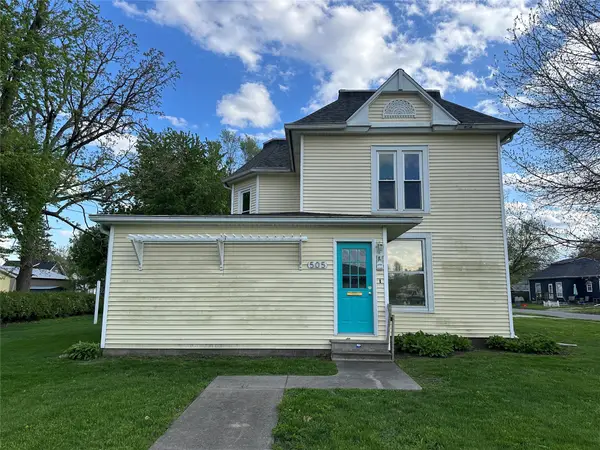 505 S 3rd Avenue E, Newton, IA 50208