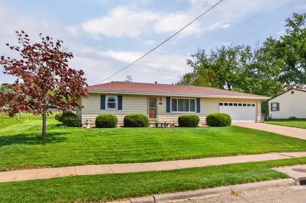636 Gepke Parkway, Des Moines, IA 50320