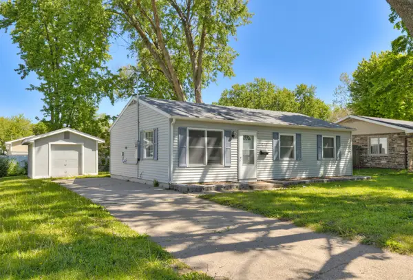 4030 E Seneca Avenue, Des Moines, IA 50317