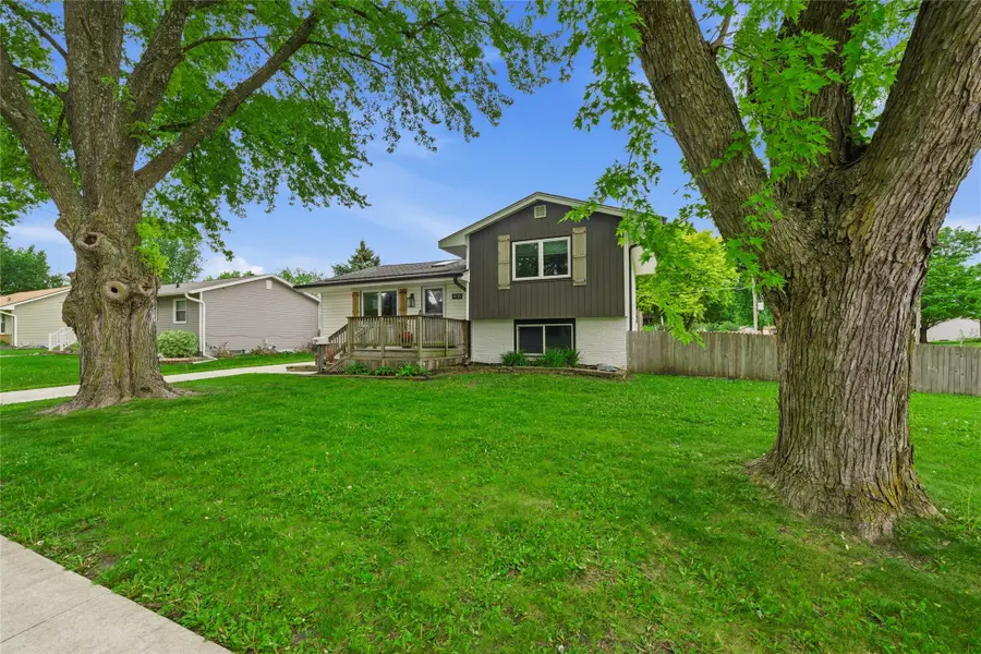 410 NE Crestmoor Place, Ankeny, IA 50021 - #2