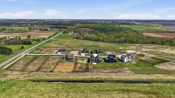 11865 Meadow Springs Drive, Johnston, IA 50131