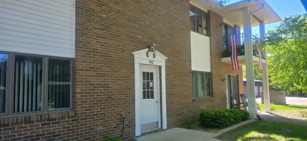 1112 49th Street #2, West Des Moines, IA 50266