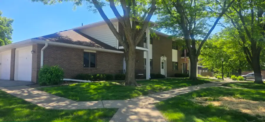 1112 49th Street #2, West Des Moines, IA 50266 - #3