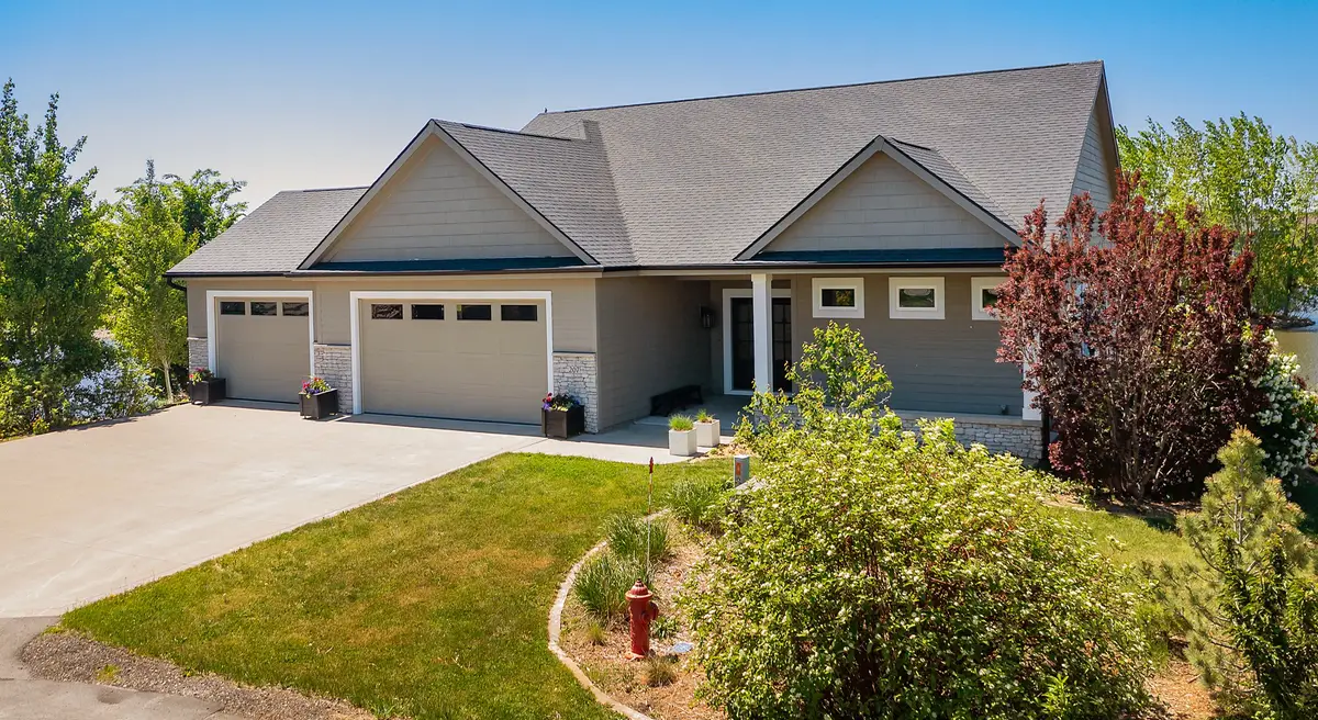 207 Northpoint Lane, Dallas Center, IA 50063 - #1