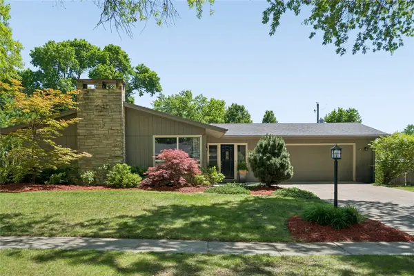 7204 Jefferson Avenue, Windsor Heights, IA 50324