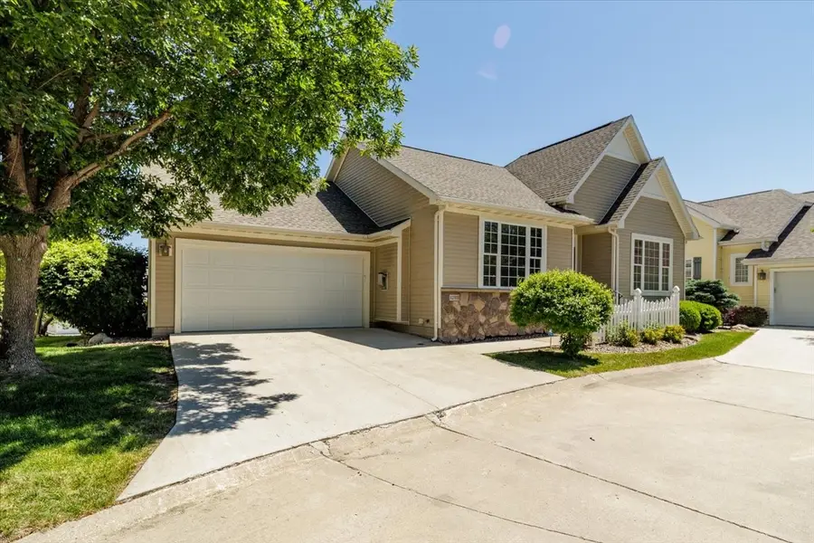 12703 Sunflower Drive, Urbandale, IA 50323 - #3