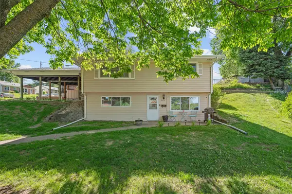 2515 Welbeck Road, Des Moines, IA 50310