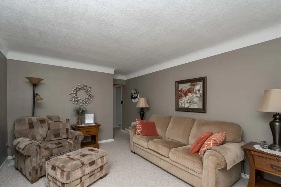 4009 65th Street, Urbandale, IA 50322 - #3