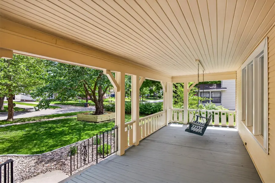 1236 43rd Street, Des Moines, IA 50311 - #3