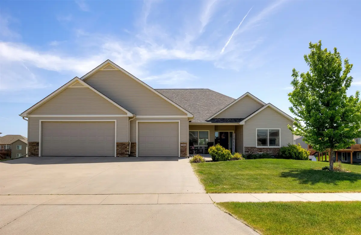 1102 Ridgetop Drive, Huxley, IA 50124 - #1