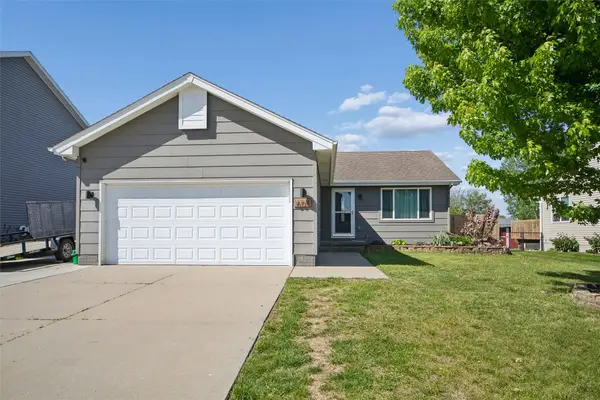 604 Filmore Avenue Se, Bondurant, IA 50035