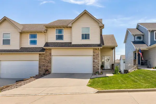 210 Maple Avenue, Norwalk, IA 50211
