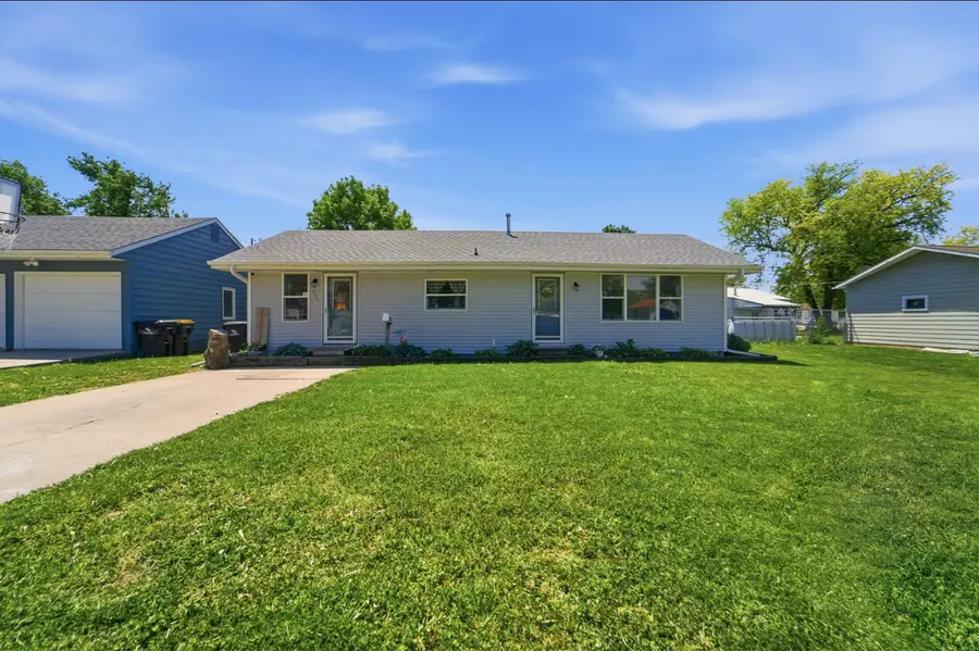 711 W Pleasant Street, Colfax, IA 50054 - #3