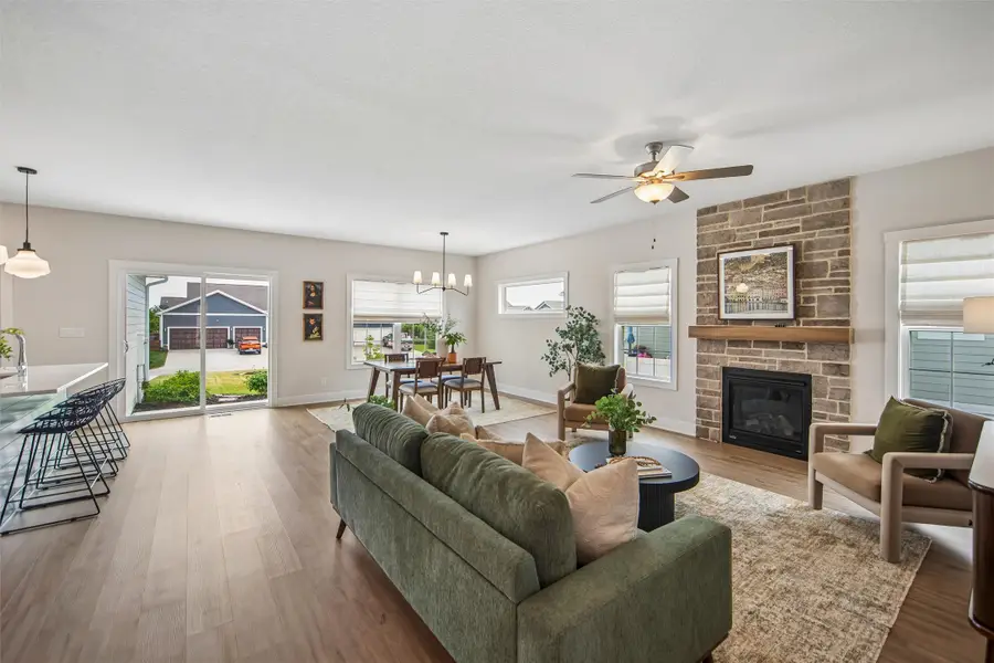 2203 SW Vintage Parkway, Ankeny, IA 50023 - #2