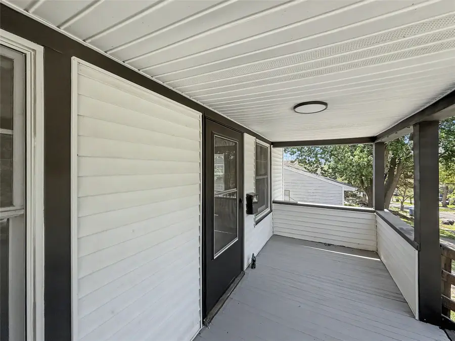 721 27th Street, Des Moines, IA 50312 - #3