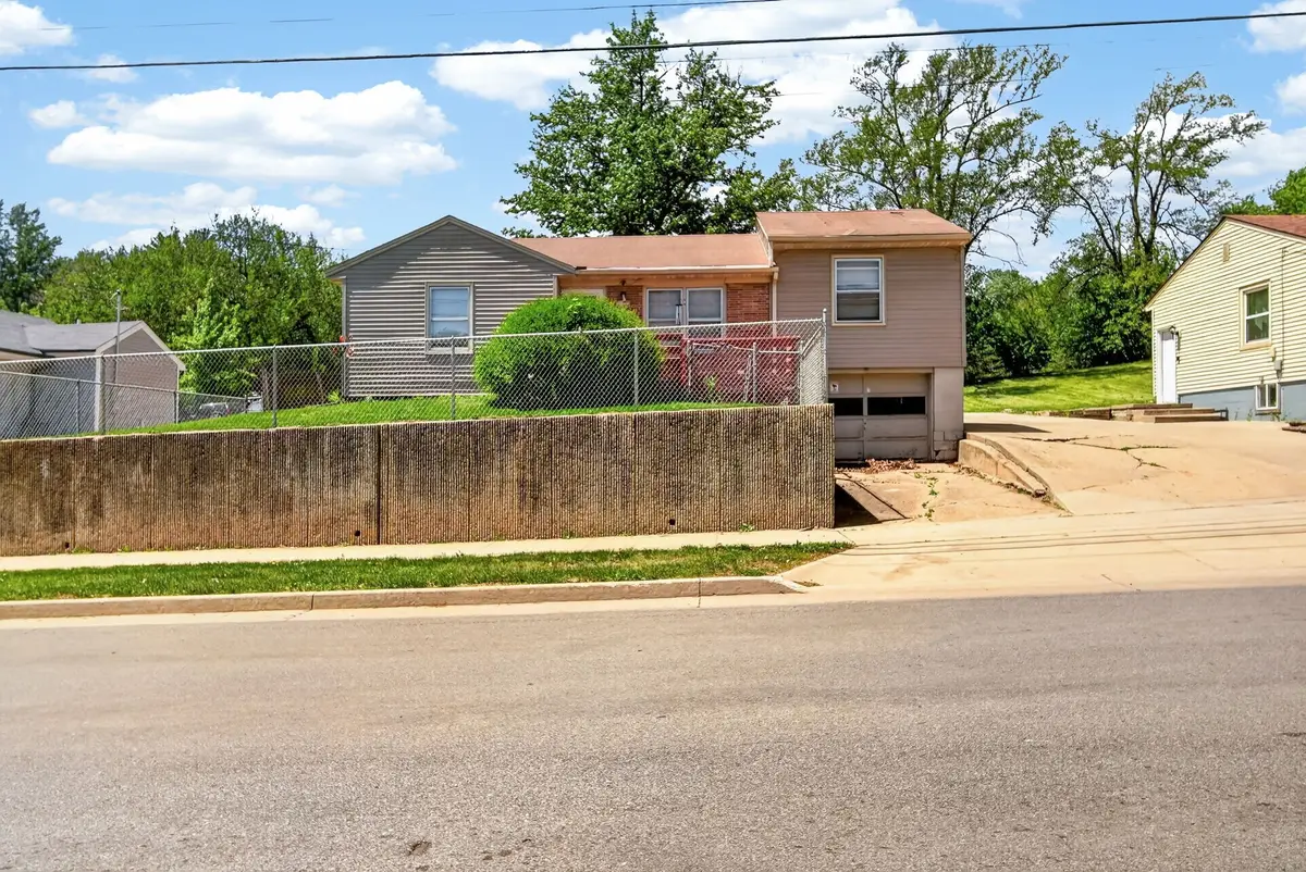 3022 S Union Street, Des Moines, IA 50315 - #1