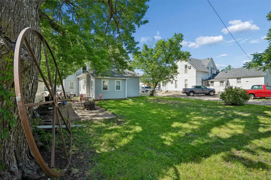 104 E Boston Avenue, Indianola, IA 50125 - #3