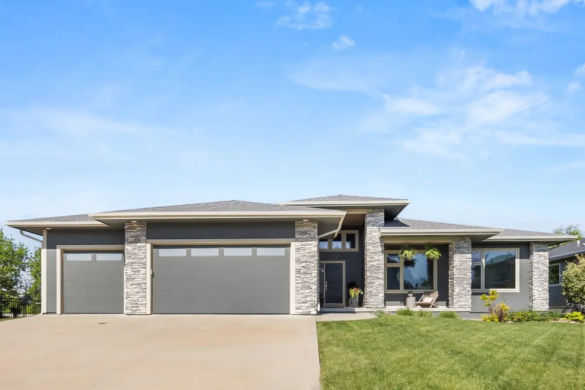7906 NW 104th Court, Johnston, IA 50131 - #1