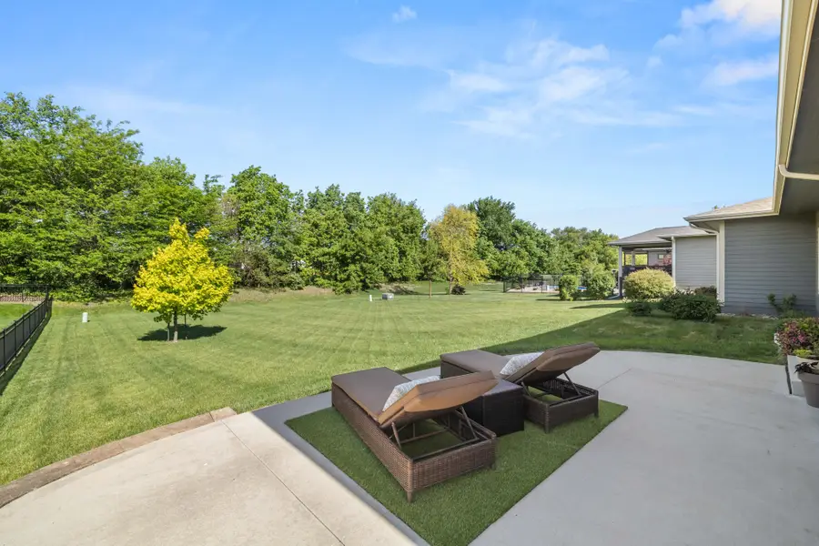 7906 NW 104th Court, Johnston, IA 50131 - #2