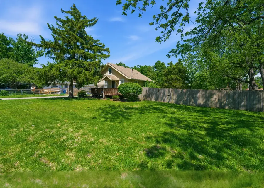 3401 E 29th Street, Des Moines, IA 50317 - #2
