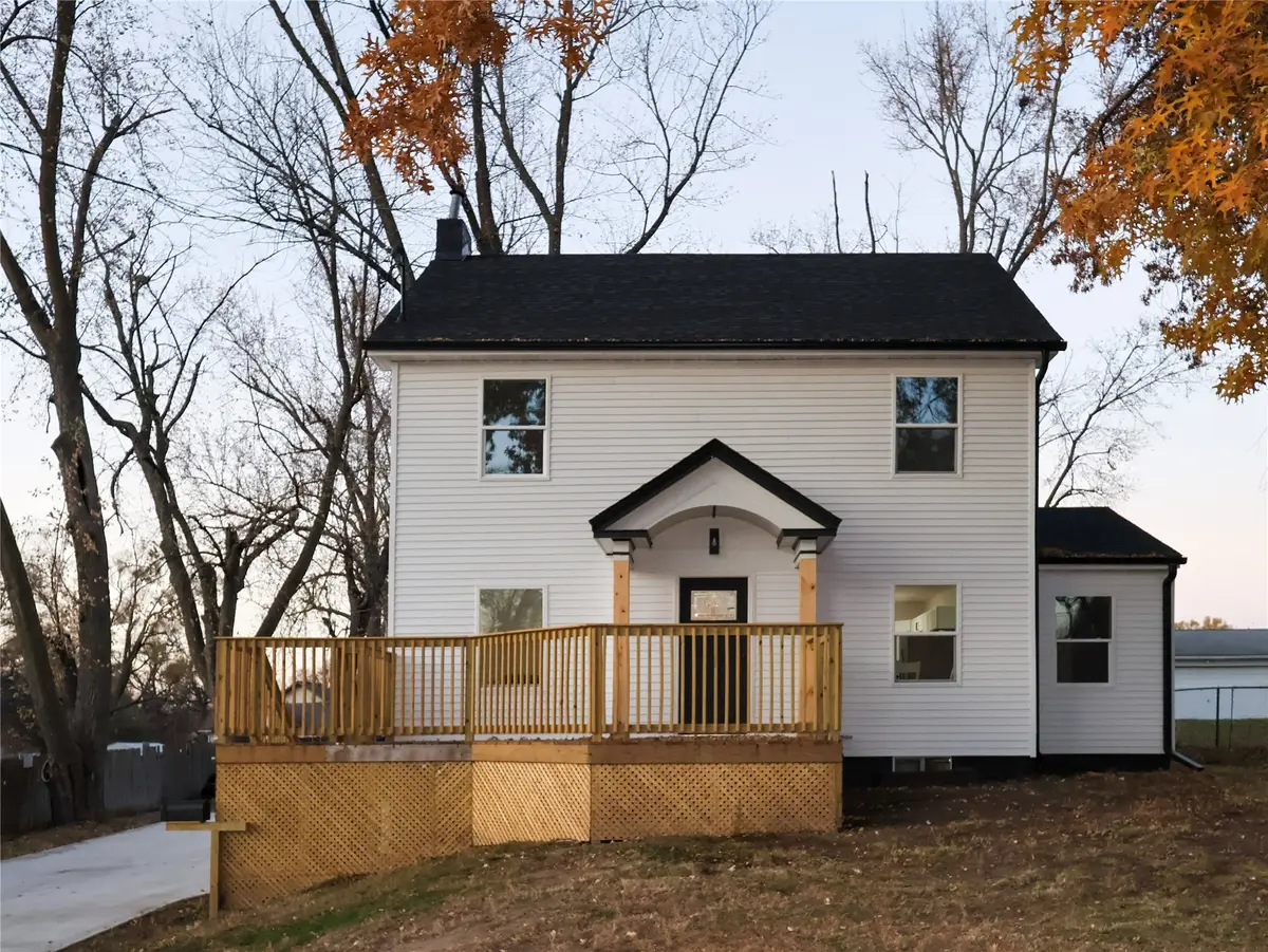 355 NW Aurora Avenue, Des Moines, IA 50313 - #1