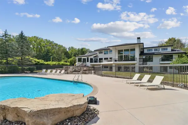 3700 Hidden Creek Drive, West Des Moines, IA 50265