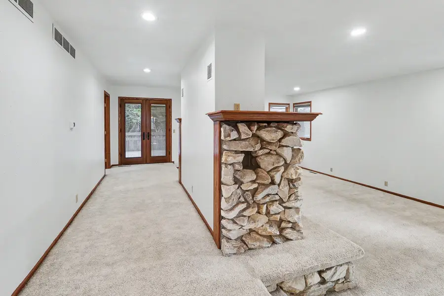 507 E Lincoln Street, Monroe, IA 50170 - #3