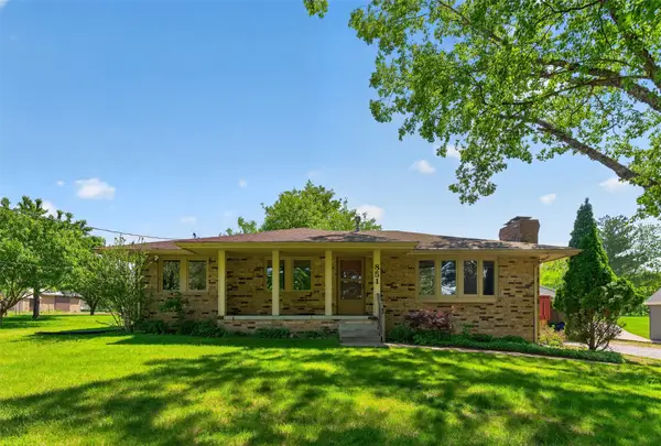 851 SE 60th Street, Pleasant Hill, IA 50327