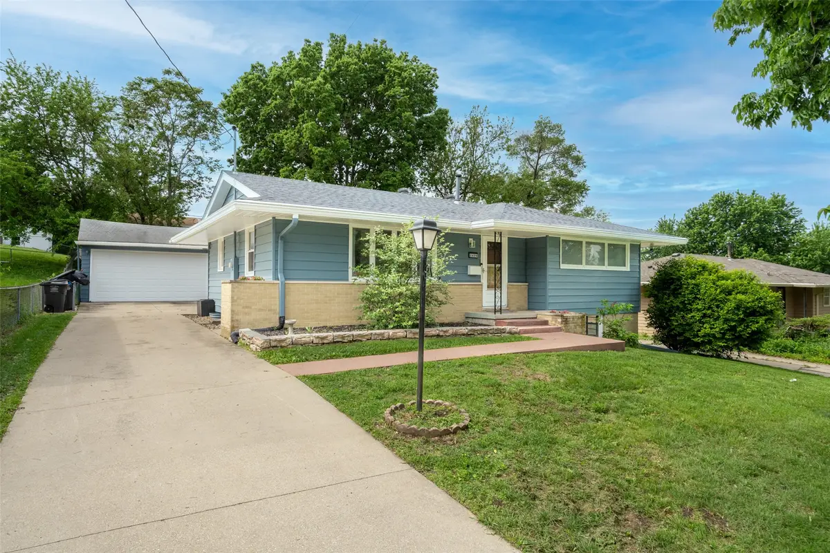 2429 E Tiffin Avenue, Des Moines, IA 50317 - #1