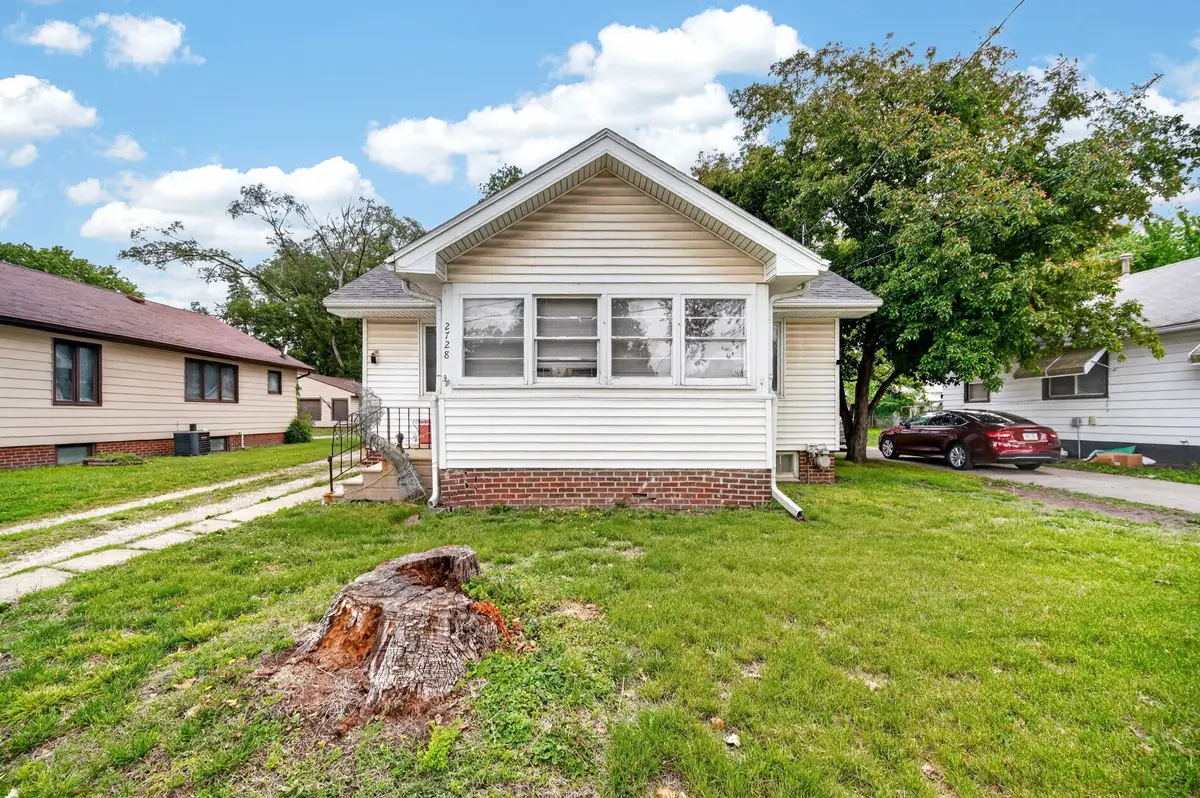 2728 Des Moines Street, Des Moines, IA 50317 - #1